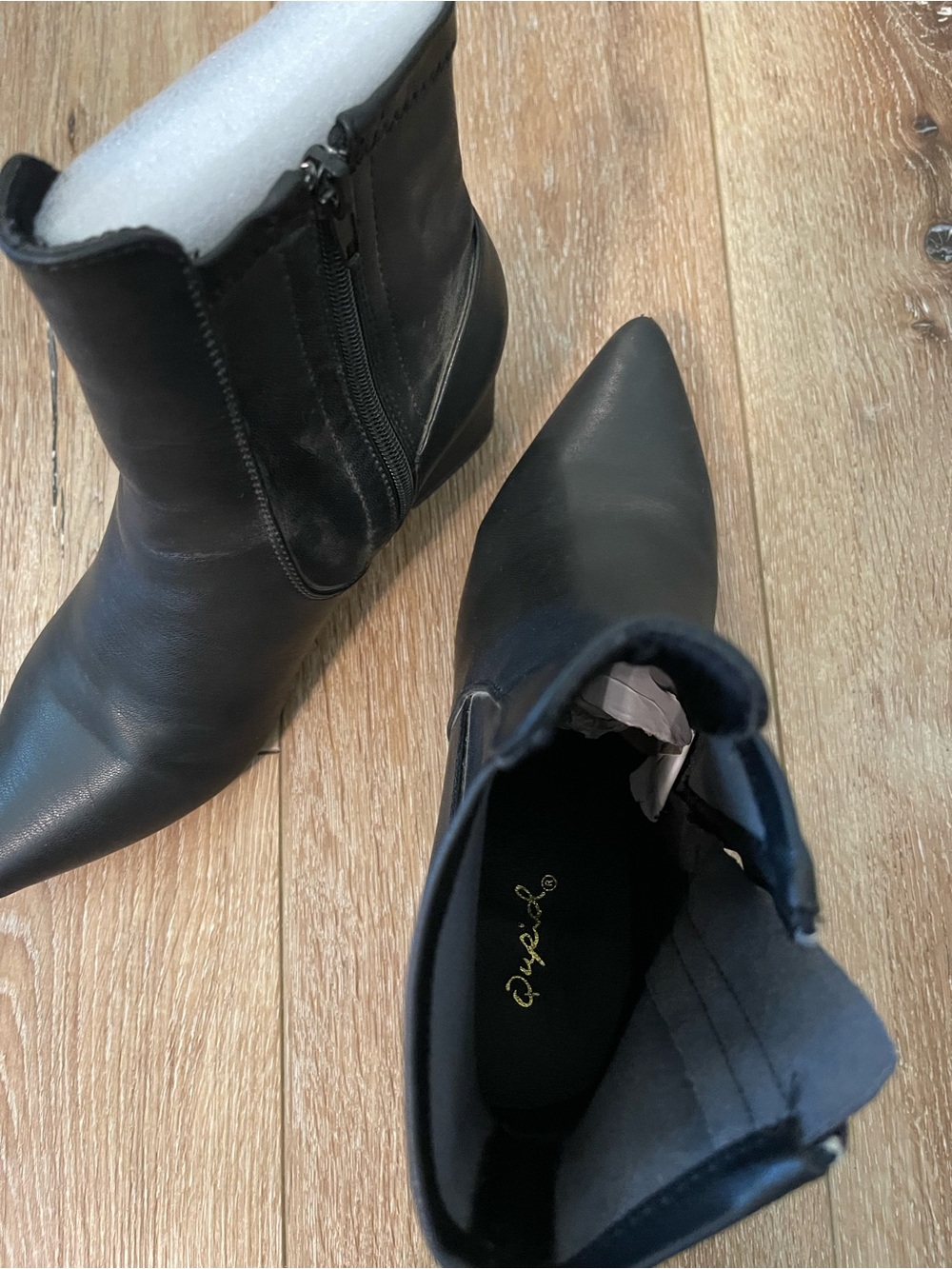 Qupid black boots size 8 Black Pointed Toe Block Heel Ankle Boots - Women - Picture 3 of 3